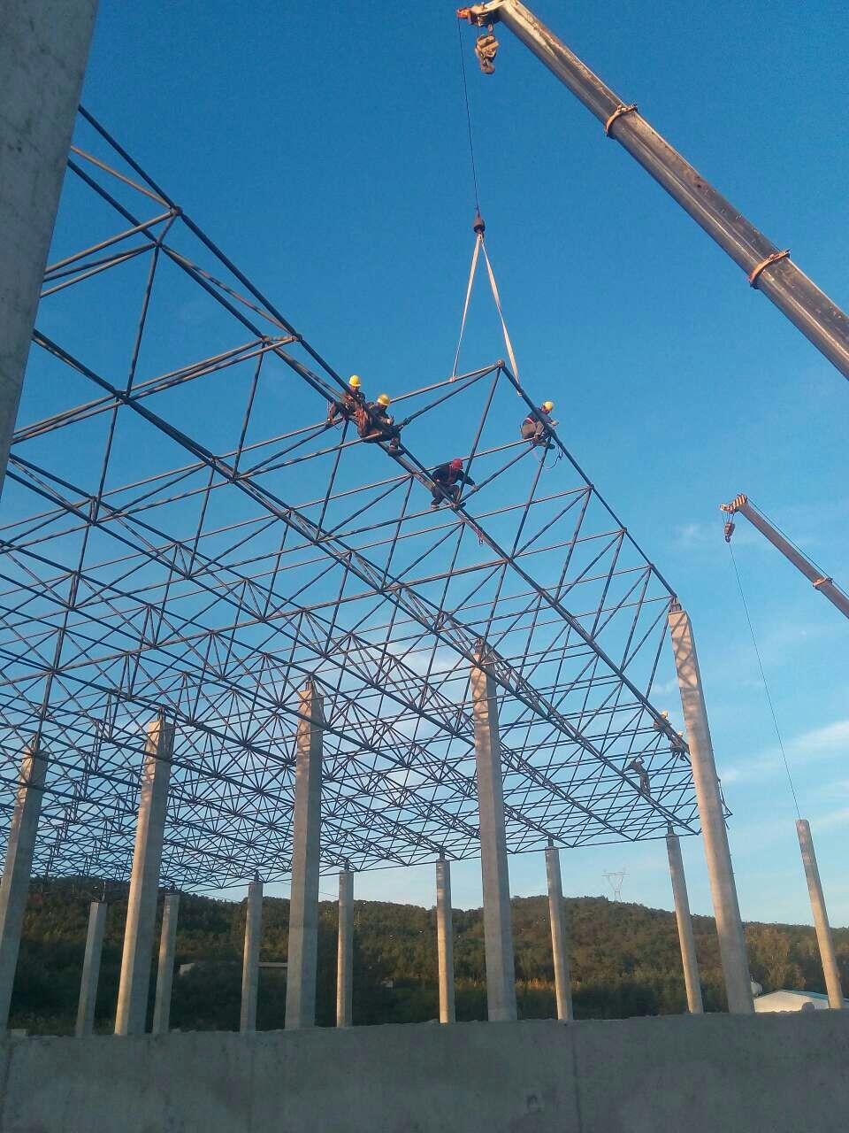 山东汪清物流园网架