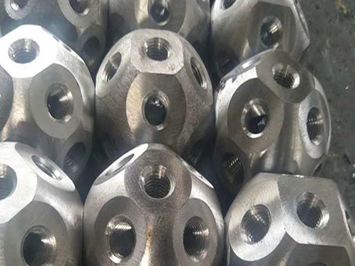 山东螺栓球网架杆件制作